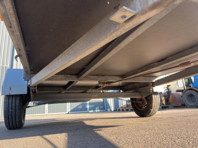 1351339-12 Släpvagn - Thule D1000