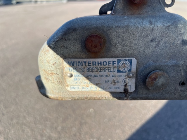 1351339-16 Släpvagn - Thule D1000