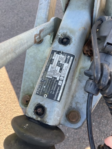 1351339-17 Släpvagn - Thule D1000