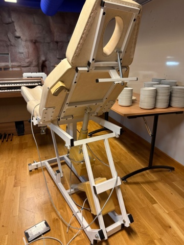 1352100-3 Treatment chair and stool from Rainer Rajala