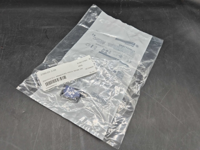 1434304-1 Fotocell, 2 st direkt SN=1,5 m PNP M8 – Telemecanique Sensors, XUM5APXBM8