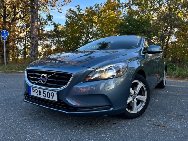 176463-2 Volvo V40 T2 Manuell, 120hk, 2014 - En ägare!