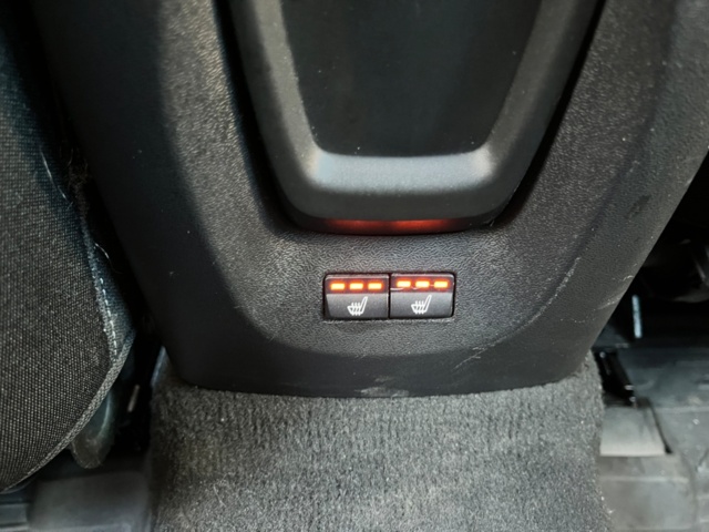 176463-15 Volvo V40 T2 Manuell, 120hk, 2014 - En ägare!