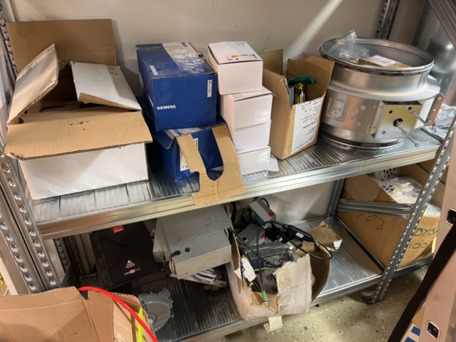 1420199-2 Lager med ventilationsdetaljer - filter, rör, flödeskomponenter m.m.