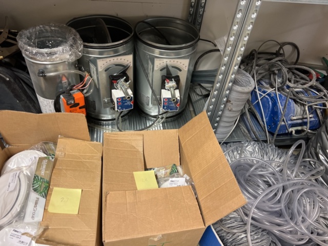 1420199-12 Lager med ventilationsdetaljer - filter, rör, flödeskomponenter m.m.