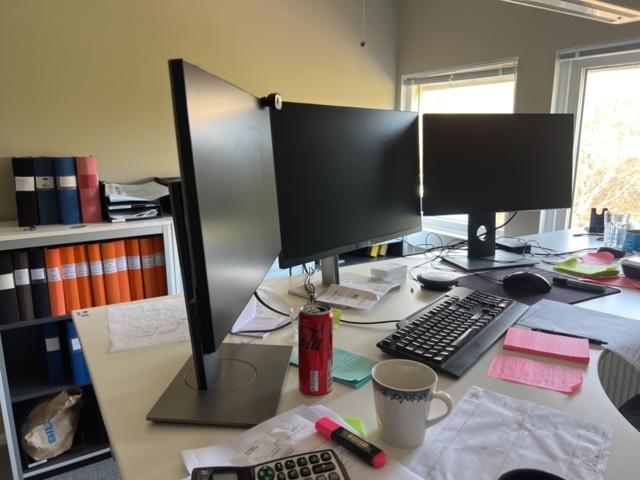 1420201-2 Skärmar 3 st, dockstation 1 st - Dell, HP