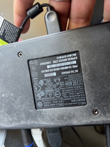 1420201-8 Skärmar 3 st, dockstation 1 st - Dell, HP