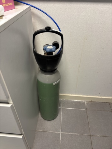 1420995-13 Kaffemaskin med touchskärm och vattenmaskin - de Jong DUKE Varea 6035b02