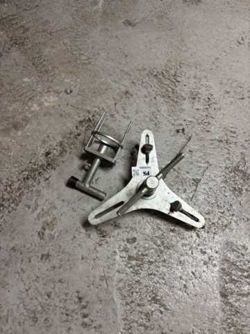 1420998-1 Specialverktyg för bil - DGI 1322, 999.485.41