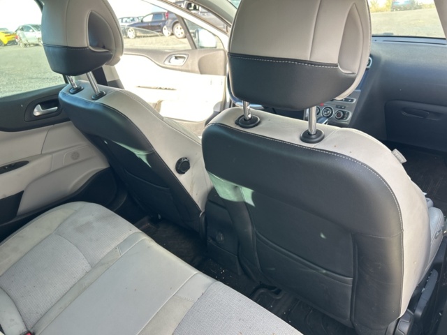 1430650-31 Citroën C4 1.6 BlueHDi EAT, 120hk, 2016