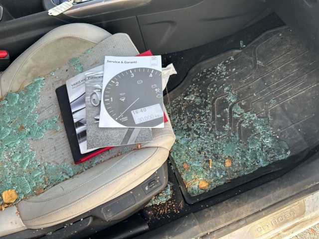 1430650-34 Citroën C4 1.6 BlueHDi EAT, 120hk, 2016