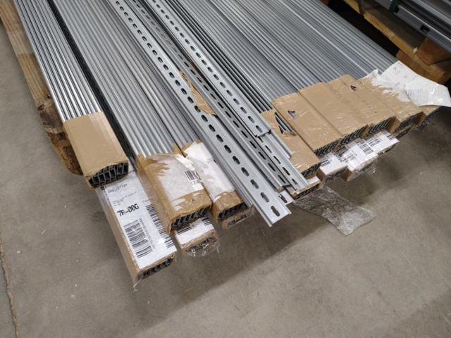 1432397-3 Profilskena, ca 300 st - PP 0735H 2 m