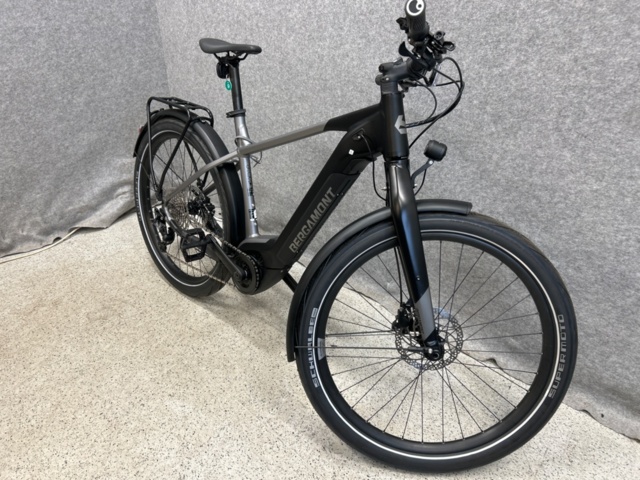 1388318-2 Elcykel Bergamont E-Revox Rigid