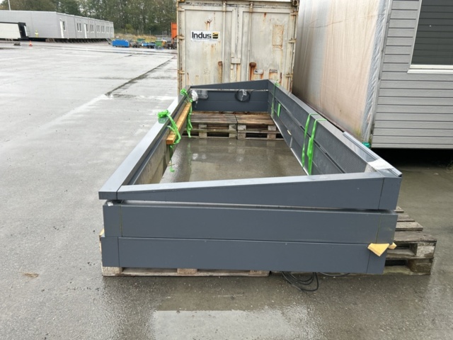 1361346-3 Fönsterinklädnad med belysning, 5700 x 1700 mm