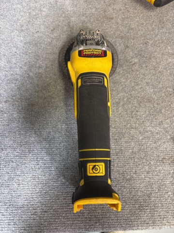 1421006-9 Samling med elmaskiner och tillbehör - DeWalt