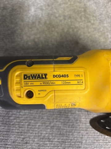 1421006-11 Samling med elmaskiner och tillbehör - DeWalt