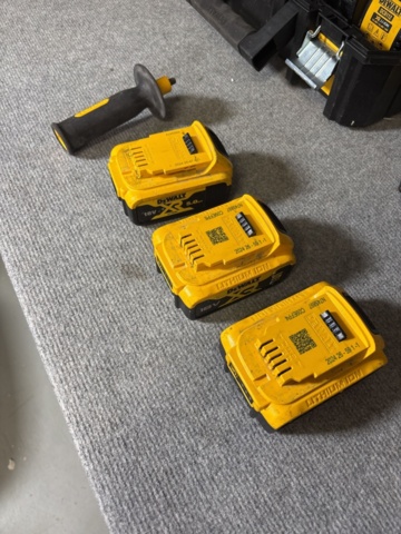 1421006-15 Samling med elmaskiner och tillbehör - DeWalt