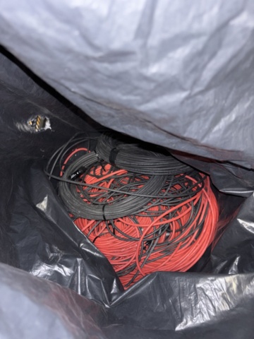 1421007-9 Parti förbrukningsmaterial och tillbehör - skruv, kabel, spännband m.m.