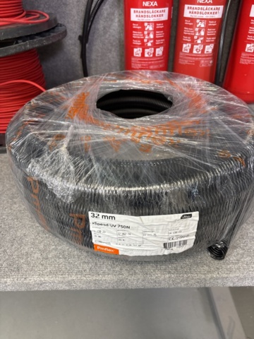 1421007-15 Parti förbrukningsmaterial och tillbehör - skruv, kabel, spännband m.m.