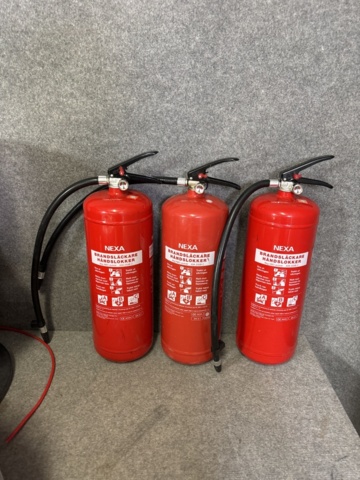 1421007-17 Parti förbrukningsmaterial och tillbehör - skruv, kabel, spännband m.m.