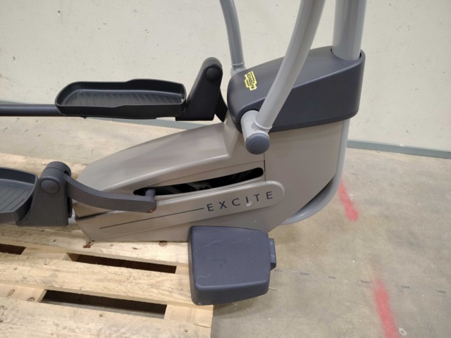1436607-3 Cross trainer - Technogym Synchro Excite 500 SP