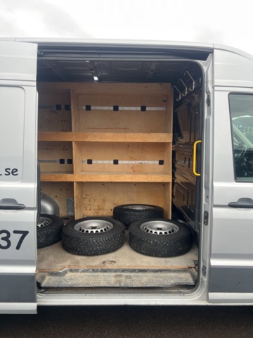 1351333-24 Volkswagen Crafter 35 2.0 TDI Manuell, 177hk, -2017