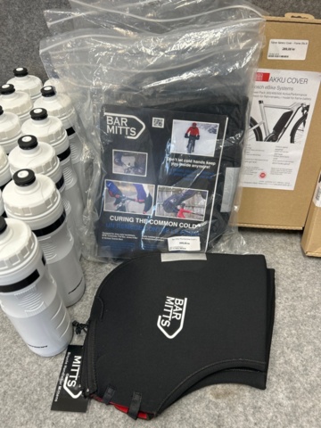 1388360-5 Cykelskydd, batteriskydd, hand värmare, vattenflaskor