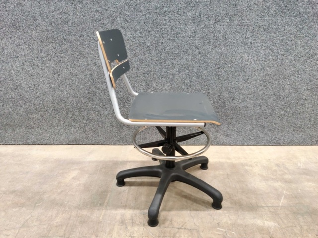 1436657-3 29 st Höj- och sänkbara Elevstolar AJ Produkter Legere