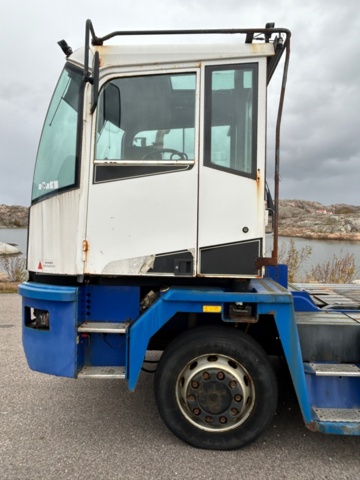1411378-12 Terminaltraktor Kalmar 618i, årsmodell 2016