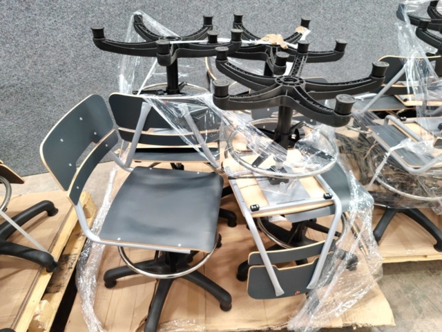 1436657-15 29 st Höj- och sänkbara Elevstolar AJ Produkter Legere