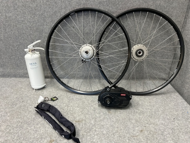 1388362-1 Fälgar, Anandor motor, kätting lås, brandsläckare