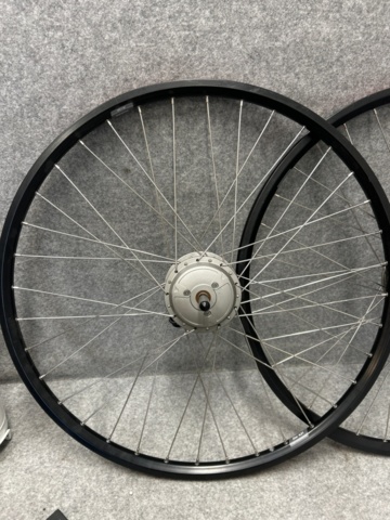 1388362-7 Fälgar, Anandor motor, kätting lås, brandsläckare