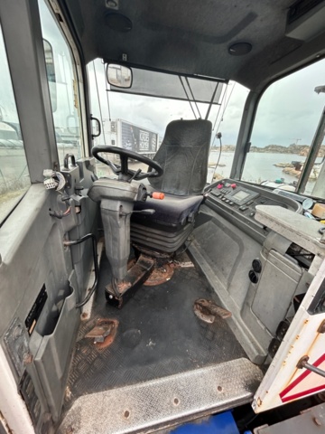 1411378-19 Terminaltraktor Kalmar 618i, årsmodell 2016