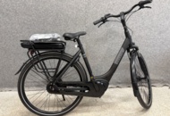 1388369 Electric bicycle Gazelle Paris C8 Low step