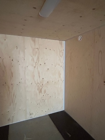 1411382-11 Container 40 fot – isolerad med el och avfuktare