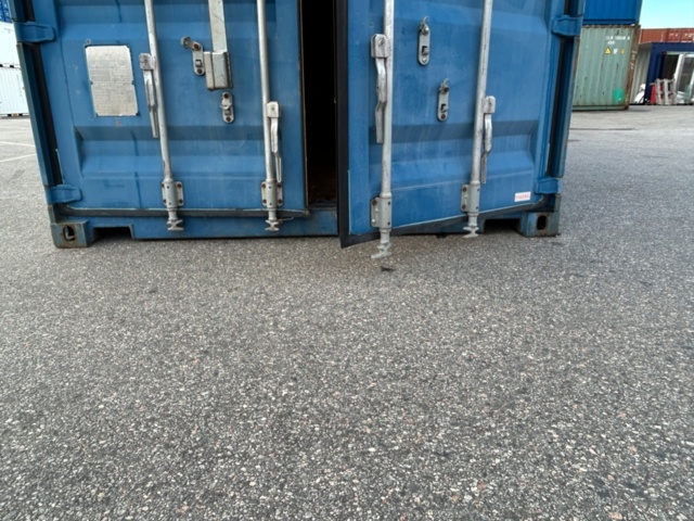 1411382-22 Container 40 fot – isolerad med el och avfuktare