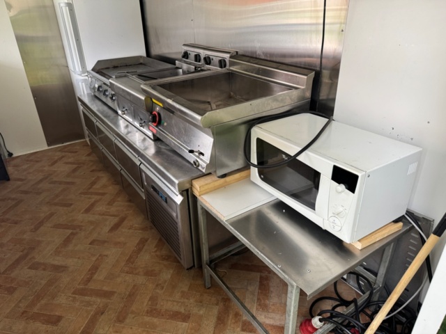 1199698-7 Försäljningsvagn – fullt utrustad!