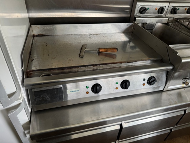 1199698-10 Försäljningsvagn – fullt utrustad!