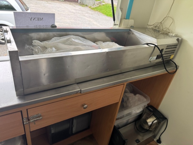 1199698-16 Försäljningsvagn – fullt utrustad!