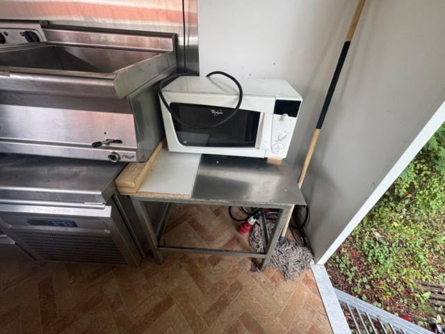 1199698-23 Försäljningsvagn – fullt utrustad!