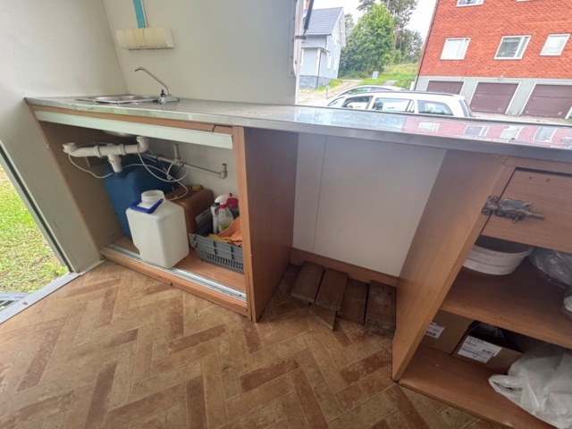 1199698-24 Försäljningsvagn – fullt utrustad!