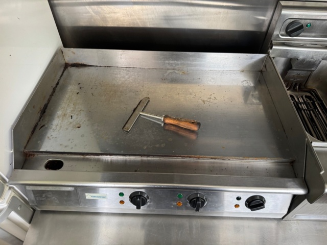 1199698-30 Försäljningsvagn – fullt utrustad!