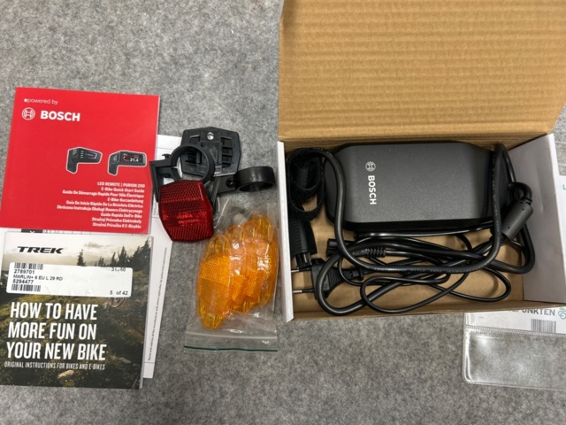 1388384-8 Elcykel Trek Marlin +6 Crimson