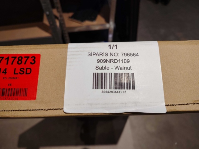 1434747-2 Soffbord – Nordvärk, ovalt, valnötsfärgad melamin