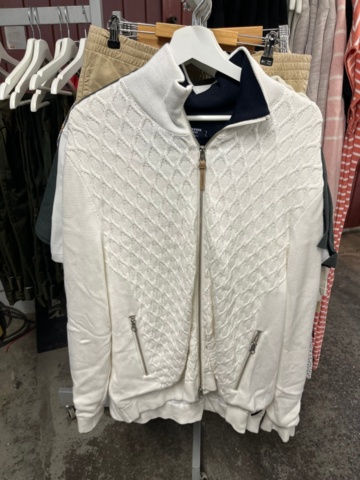 1437019-28 Parti nya kläder från Holebrook och Tretorn, ca 70 plagg