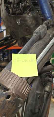 1421575-7 Staty av robot ca 204x95x80 cm