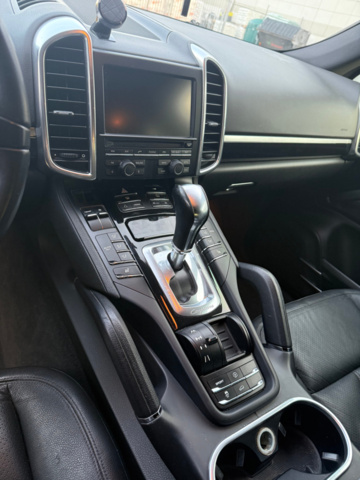 1199699-19 Porsche Cayenne Diesel TipTronic S, 245hk, 2012