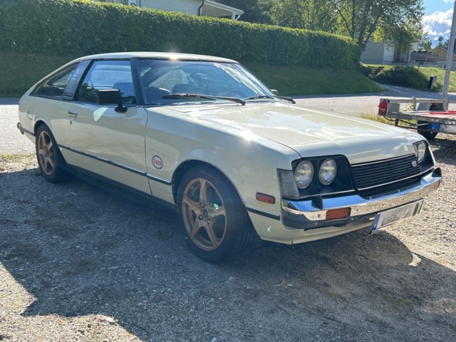 1378036-9 Veteranbilar 3st Toyota Celica (RA28, TA22, RA40) inkl. stor mängd reservdelar och tillbehör