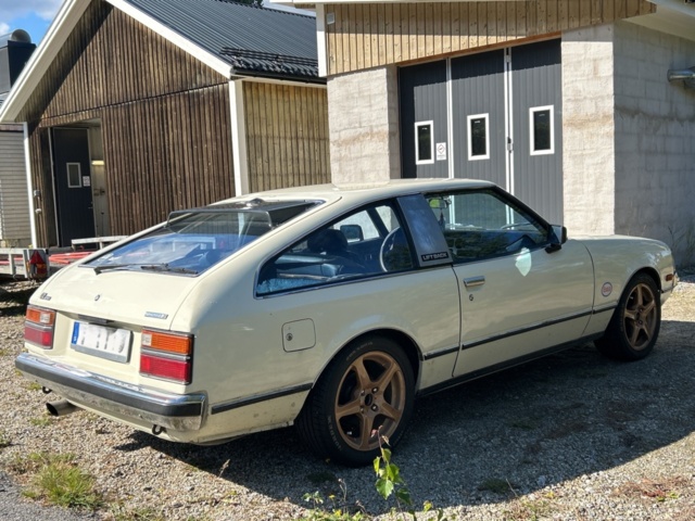 1378036-11 Veteranbilar 3st Toyota Celica (RA28, TA22, RA40) inkl. stor mängd reservdelar och tillbehör