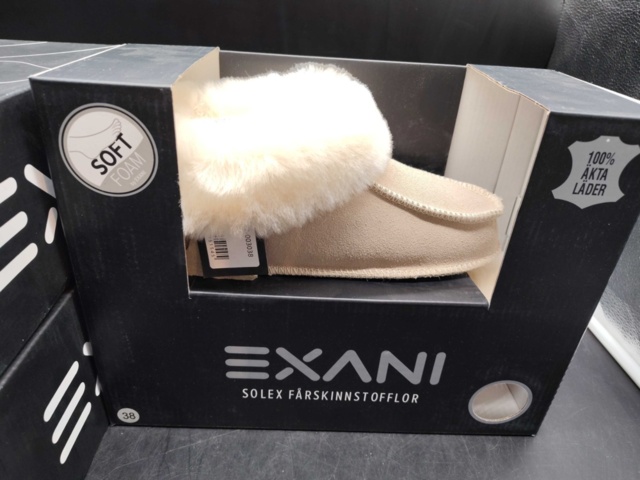 1434774-2 Sneakers och skinntofflor, 3 st – Exani,  storlek 38